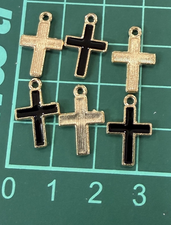 Charm Cross Black